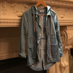 Women’s denim shirt jacket